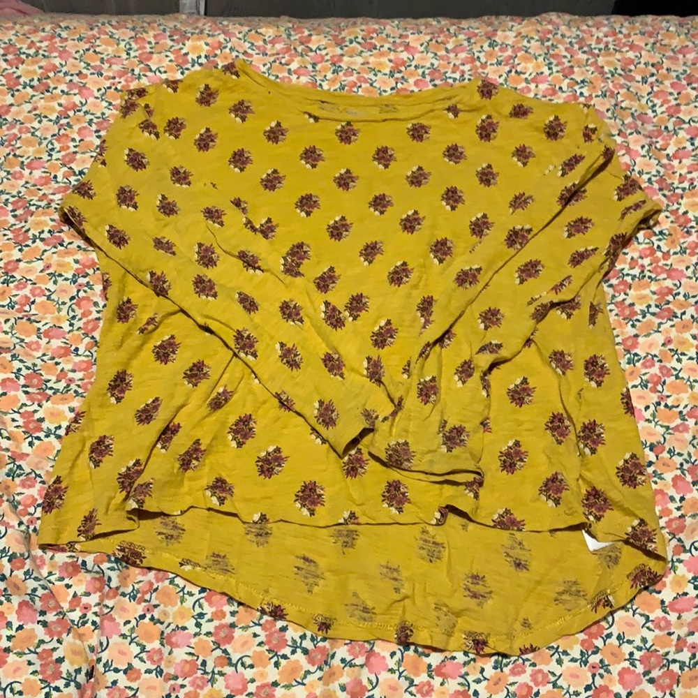Gold/Floral shirt